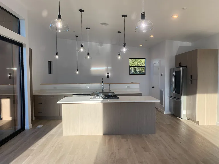 5139 Warm Springs Rd — Photo 3