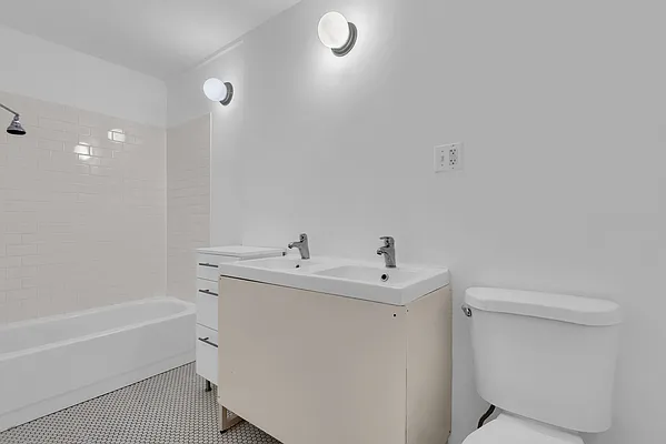 Rented by Corcoran | media 9