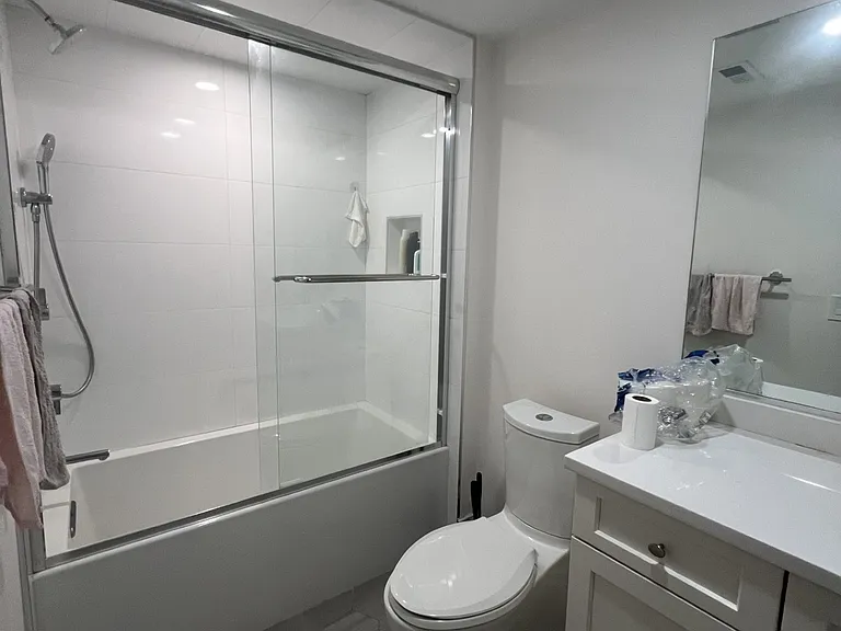 14 Mount Hood Rd #3 — Photo 7