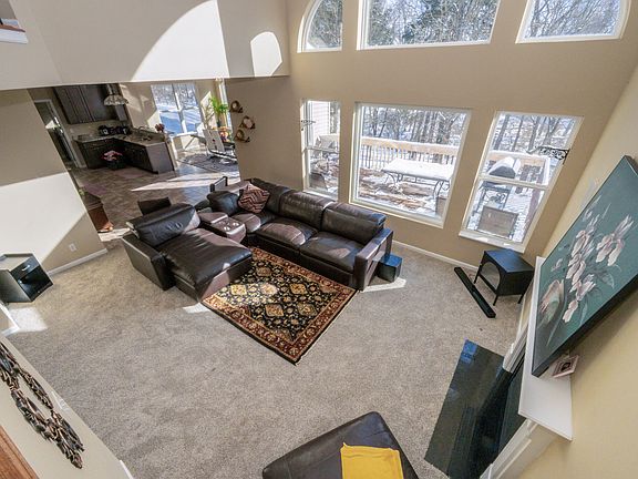 3rd image of 6376 Stonemill Dr