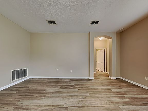 4th image of 12545 White Cedar Trl