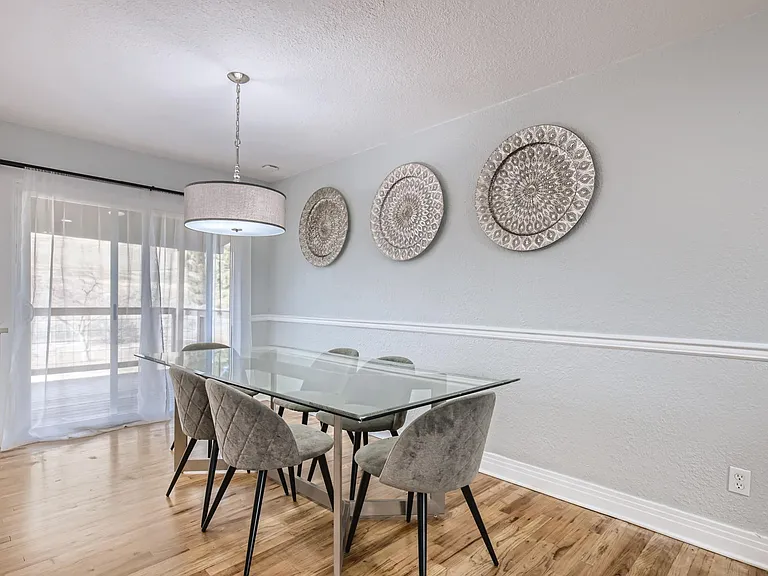 660 W 79th Pl — Photo 16