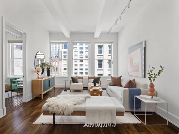 260 Park Avenue South 9G image 1 of 17