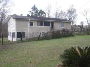 6145 C C Rd, Kiln, MS 39556