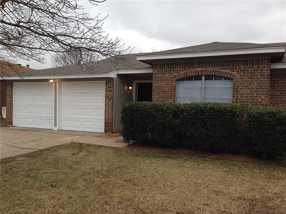1st image of 631 S Walnut Creek Dr