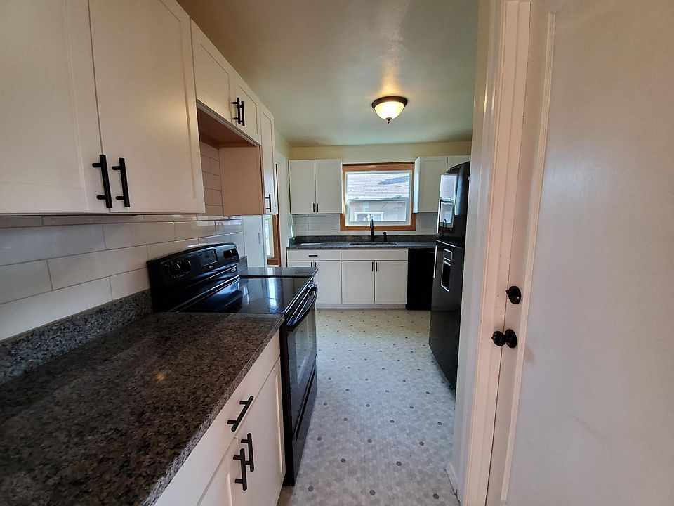 2940 Porter St Enumclaw, WA, 98022 Apartments for Rent Zillow