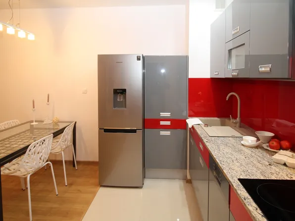 11 Niagara St, Toronto