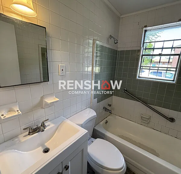 259 Maryland Ave #4 — Photo 8