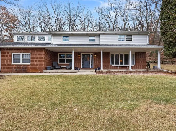 S340 Indian Spring DRIVE, Delafield, WI 53018