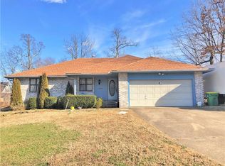 2103 McGuire St, Springdale, AR 72762