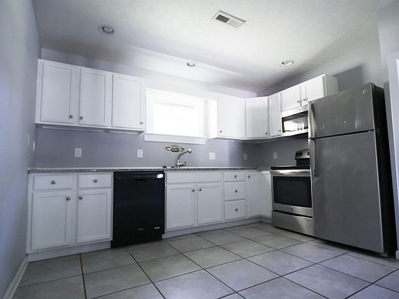5th image of 126 Primrose Ln