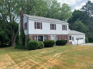 6 Oak Knoll Dr, Waterville, ME 04901