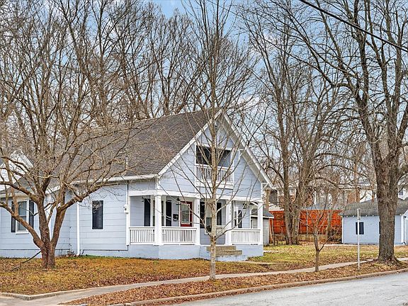 2nd image of 338 S Weller Avenue