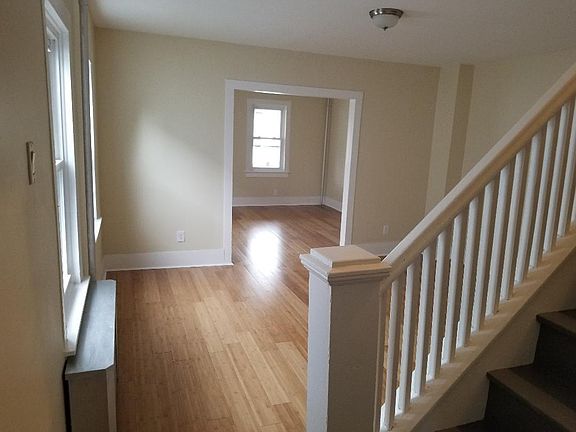5th image of 93 Church St