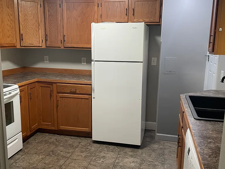 1427 Kimball Ave — Photo 4