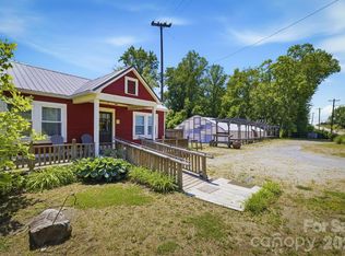 905 Carbon City Rd, Morganton, NC 28655