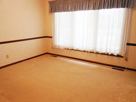 5th image of 4510 McKibben Dr