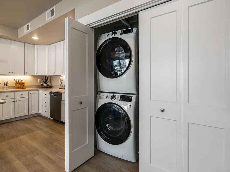 1297 Thomas Dr #204 — Photo 15