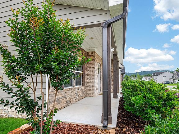 5th image of 4982 Wellesley Dr