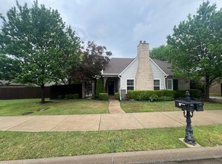 3502 W Providence Dr, Fayetteville, AR 72704
