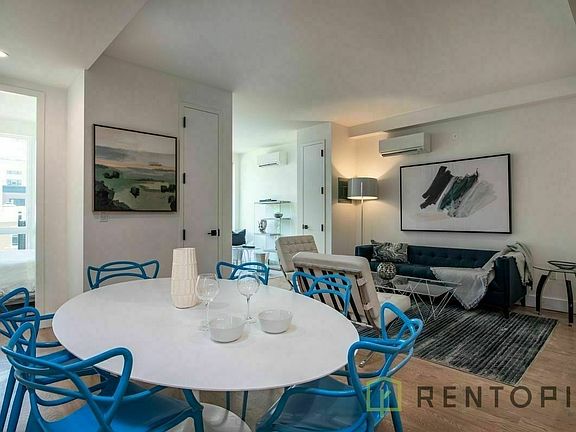 4th image of 824 Lexington Ave #533