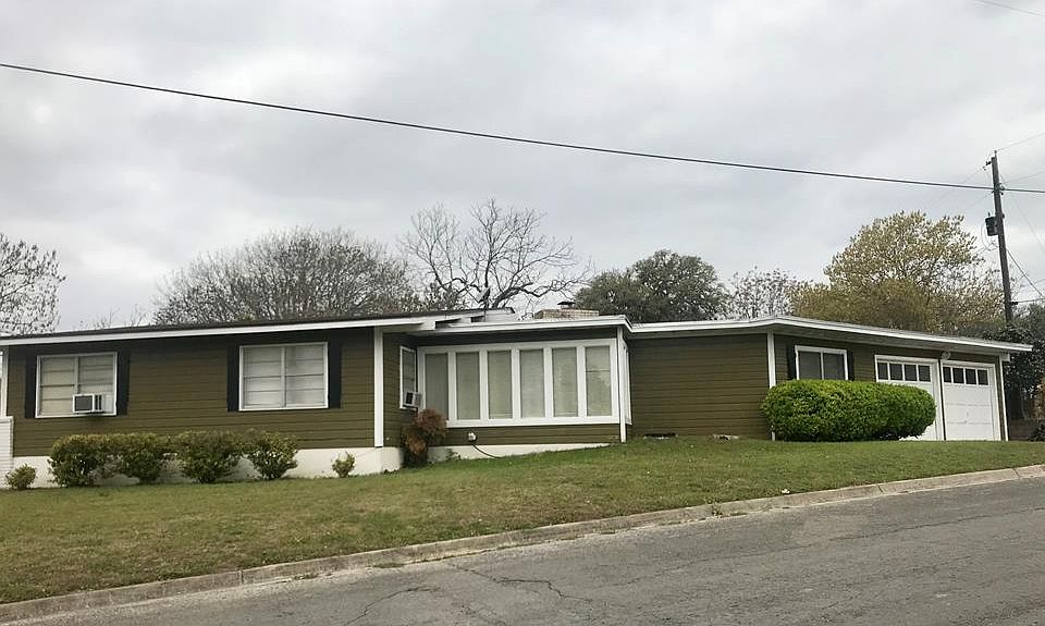 1st image of 700 Fay Dr
