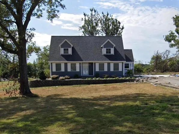 12571 Honeysuckle Hills Ln, Marion, IL 62959