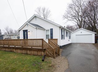 131 Greenfield Blvd, Marshall, MI 49068