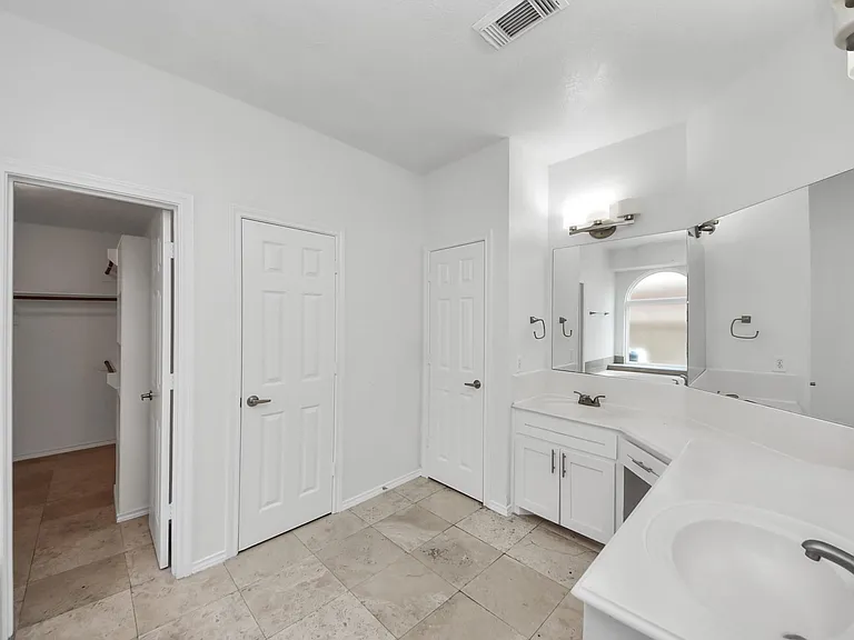 11207 Satin Tail Ln — Photo 27