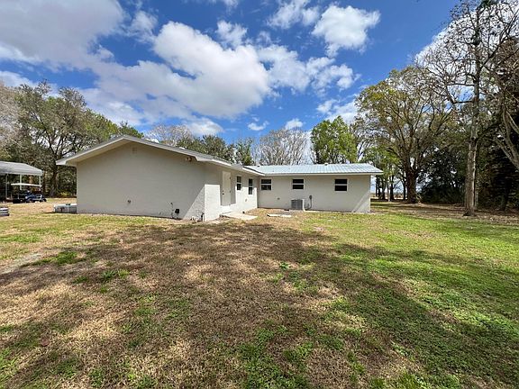 3rd image of 16605 NW 32nd Avenue
