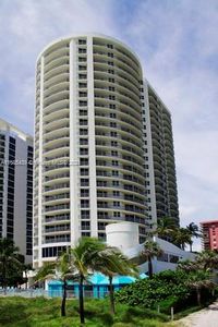 17375 Collins Ave #803, Sunny Isles Beach, FL, 33160