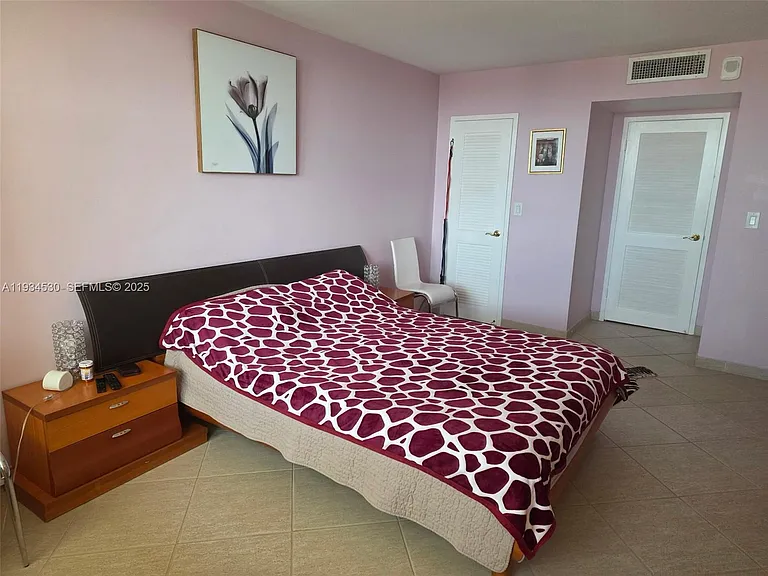 3180 S Ocean Dr #1617 — Photo 10