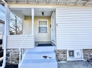 49 Hillcrest Rd, Braintree, MA 02184