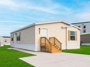 425 S Shoup St #26, Angola, IN 46703