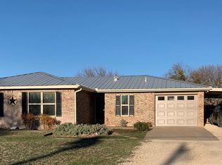 7902 S Country Club Rd, San Angelo, TX 76904