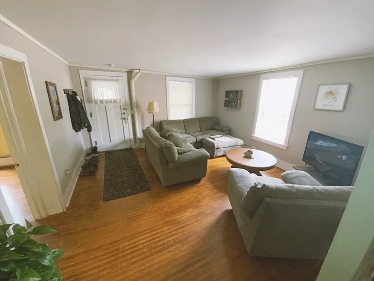 109 S Hancock St #1 — Photo 3