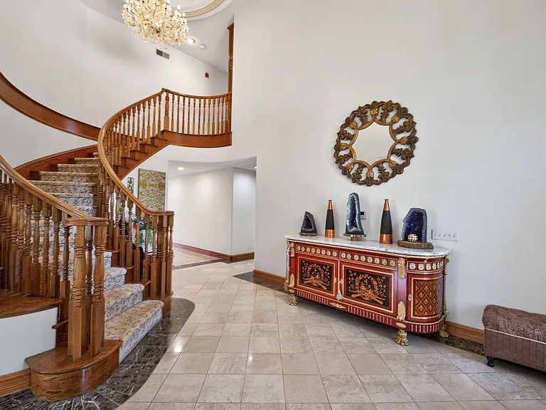 482 W Palm Dr — Photo 4