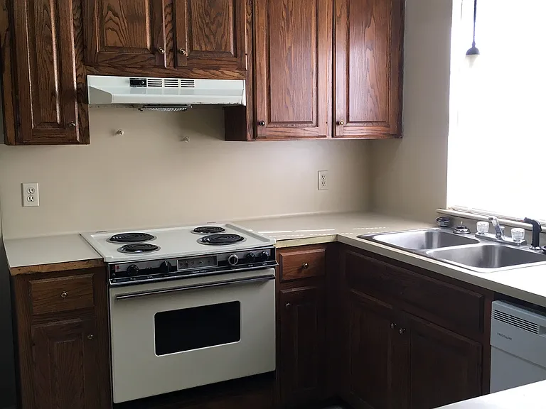 2989 Oneal Ln — Photo 1