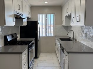 700 E Cedar Ave APT 204, Burbank, CA 91501