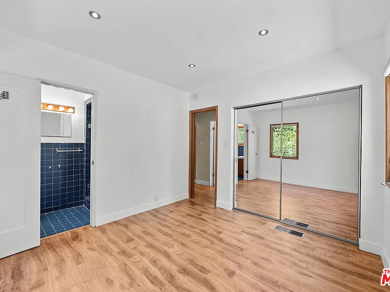 2569 Patricia Ave — Photo 30