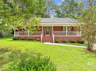 255 Maple Cir, Daphne, AL 36526