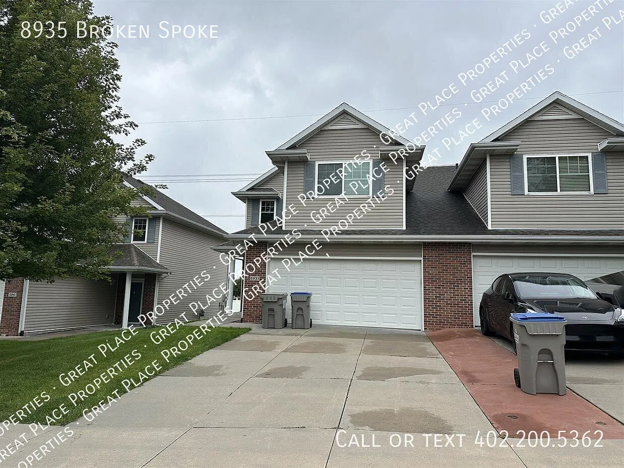 3 bed, 2.5 bath, 1738 sqft, $1,899 — Photo 4