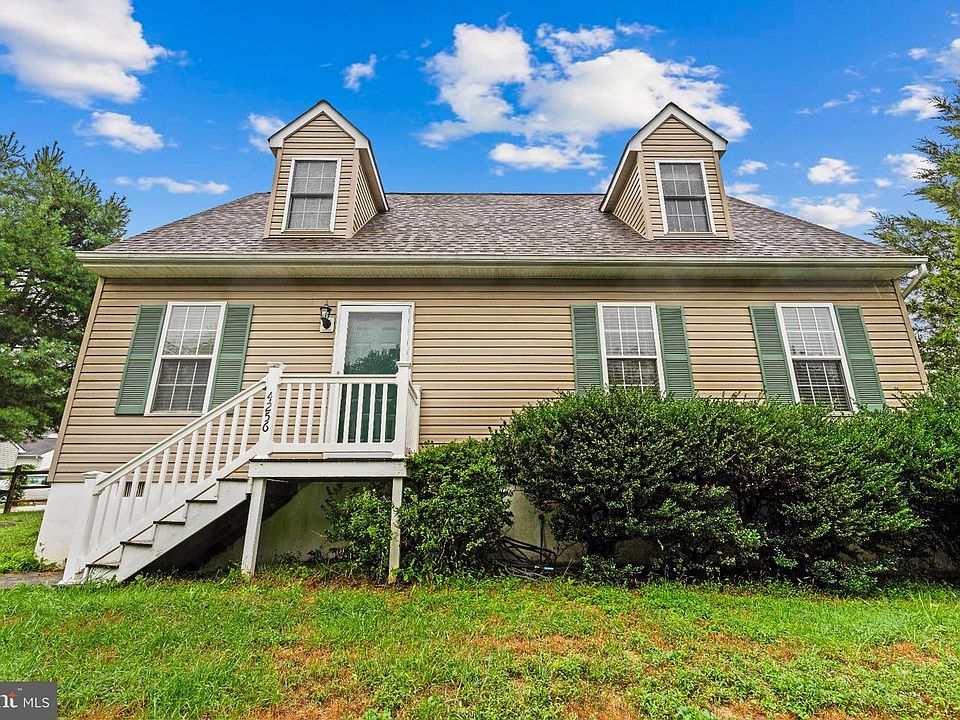 1st image of 4256 Bishop Ln