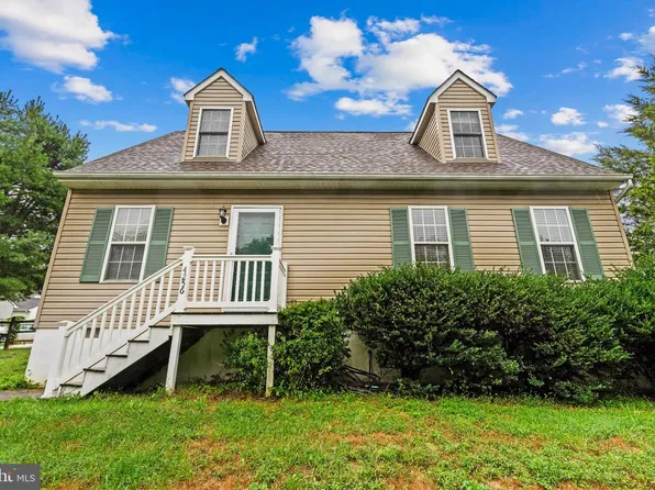 4256 Bishop Ln, Marshall, VA 20115
