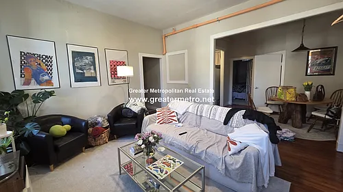 435 Hanover St Photo 1