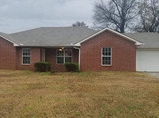 1007 E 10th Ave, Pine Bluff, AR 71601