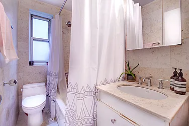 Rented by Urbane Brokerage