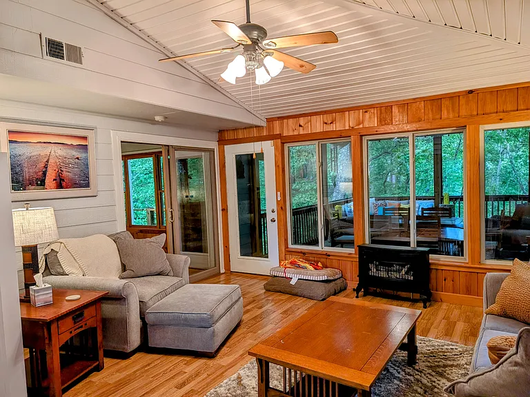 524 Stornoway Dr — Photo 24
