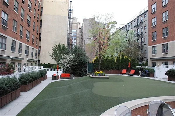 Sold by Citi Habitats | media 21