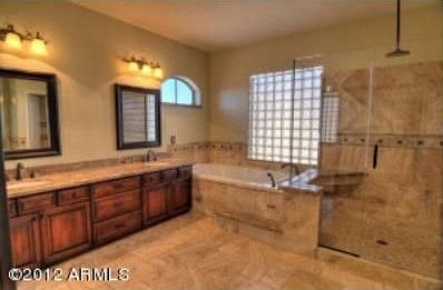 3rd image of 5950 W Kerry Ln